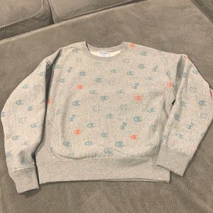 Champion women’s crewneck.